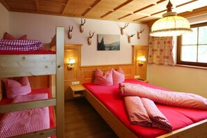 3 bedrooms, Internet