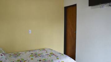 1 bedroom, internet, bed sheets