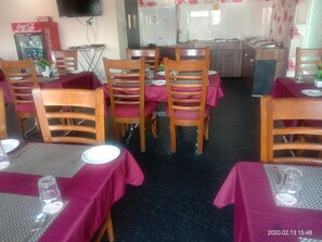 Dining - Hotel Mahabir Sheraton (Puri)