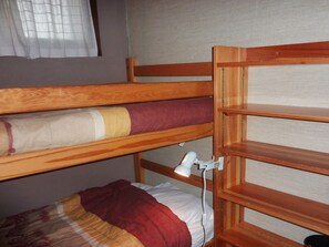Room - Cozy studio for 4 with ski-in/ski-out access (Les Orres)
