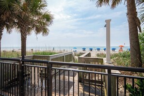 Property grounds - Waves, Water, Wi-Fi: We have it! M21 (Myrtle Beach)