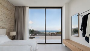 3 室のベッドルーム、アイロン / アイロン台、WiFi (無料)、ベッドシーツ