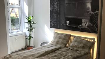 2 bedrooms, iron/ironing board, WiFi, bed sheets