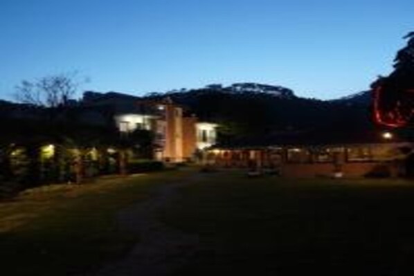 Front of property - evening/night - Hotel Chandra Inn (Nainital)