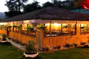 Exterior - Hotel Chandra Inn (Nainital)