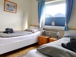 1 bedroom, travel crib, WiFi, bed sheets