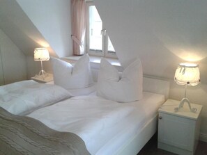 3 Schlafzimmer, Reisekinderbett, WLAN, Bettwäsche