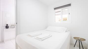 1 chambre, fer et planche à repasser, Wi-Fi gratuit, draps fournis