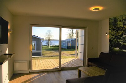 Holiday house (78 m²) with lake view for up to 6 people