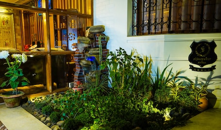 Garden. Shinepukur Suites