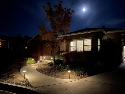 Private/Quiet/Comfy Duplex <1 mile walk Downtown Napa