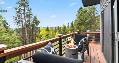 Treehouse 1br With Hot Tub 1 Bedroom Home by RedAwning