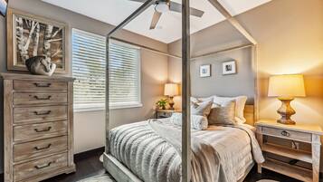 Casa, 1 quarto | 1 quarto, espaço de trabalho para notebook