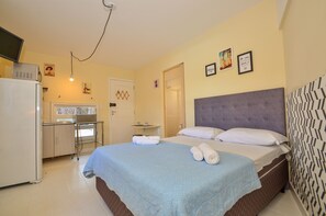 1 quarto, Wi-Fi de cortesia, roupa de cama