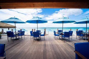 Restaurant - Blue Skies Beach Resort (Negril)