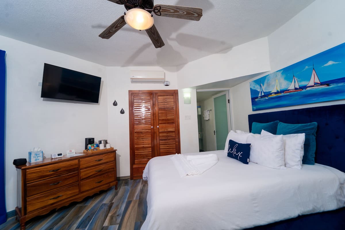 Classic Room | Premium bedding, down duvets, minibar, in-room safe