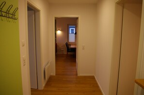 Interior - Vacation home H (77 m²) with lake view for up to 4 people (Klein Wittensee)