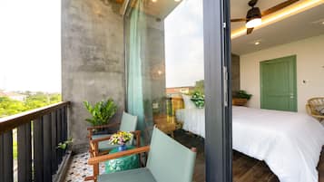 Deluxe Double Room, Balcony | Premium bedding, pillowtop beds, free minibar, in-room safe