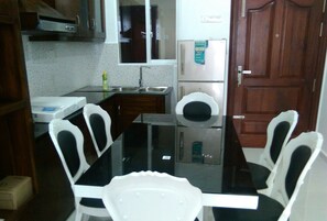 Fridge, microwave