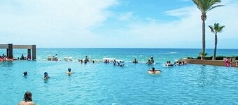 Meet the Sea - Las Palomas NEW TO RENTAL POOL with additional bonus room