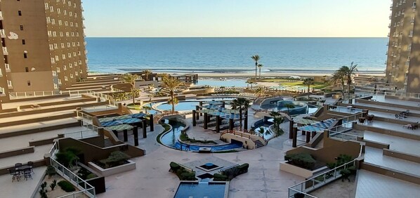 Piscine extérieure, piscine chauffée