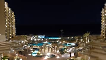 Ulkouima-allas, lämmitetty uima-allas