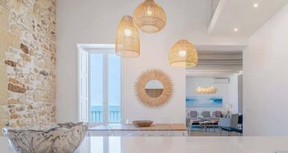 Regine luxury apartment by Dimore in Sicily