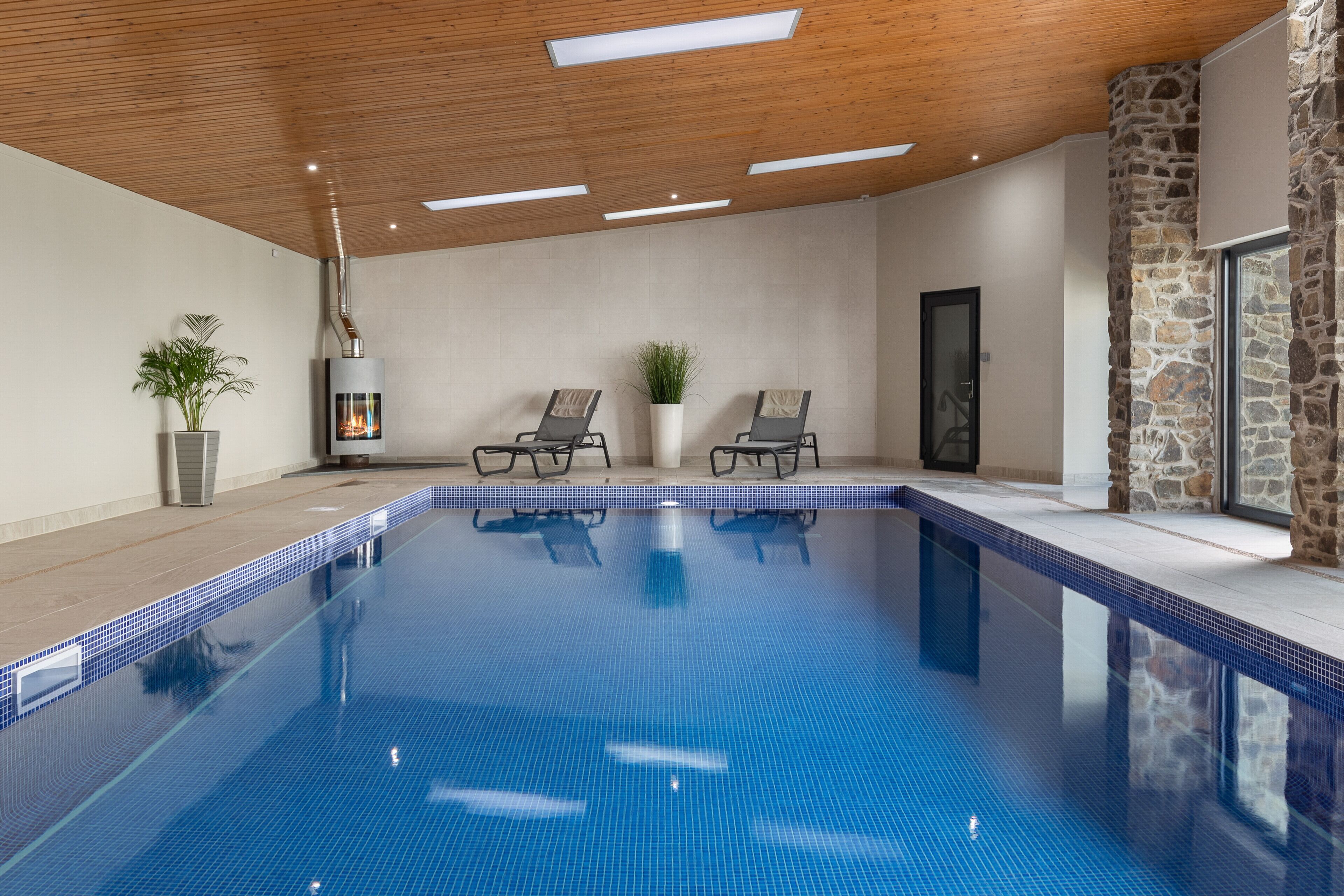 Piscine couverte, piscine chauffée