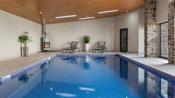 Piscine couverte, piscine chauffée