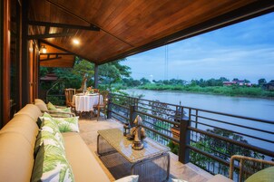 Japanese Villa With River View | Terrace/patio