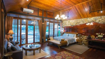 Japanese Villa With River View | 1 ๊ฐ์ ์นจ์ค, ๊ณ ๊ธ ์นจ๊ตฌ, ๋ฏธ๋๋ฐ, ๊ฐ์ค ๋ด ๊ธ๊ณ