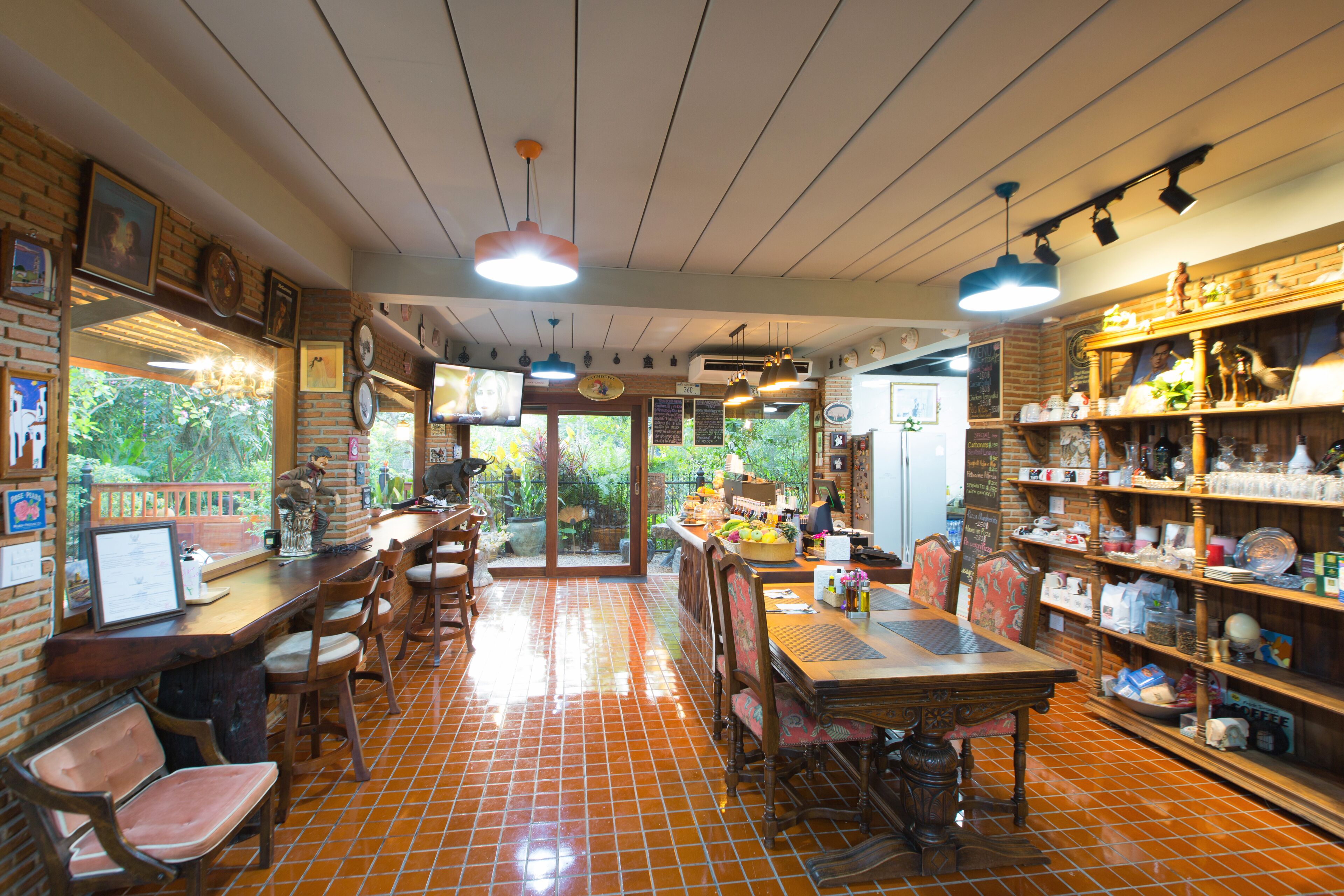 Foto - Cattani's Riverside Home