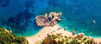 Mansarda vista mare a soli 30 mt dalle spiagge con FREE PARKING in cortile!