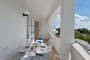 Outdoor dining - Villa Michelle - Appartamento 4 by BarbarHouse (Porto Cesareo)
