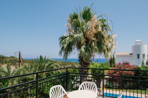 Aphrodite - 3 Bedroom Villa with Swimming Pool