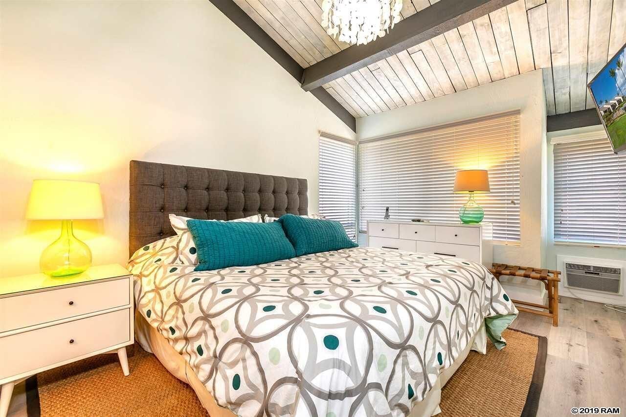 2 bedrooms, iron/ironing board, internet, bed sheets