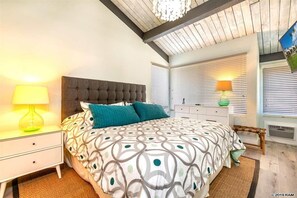 2 chambres, fer et planche à repasser, accès à Internet, literie fournie