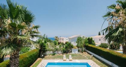 Chrysanthemum - 3 Bedroom Villa With Swimming Pool