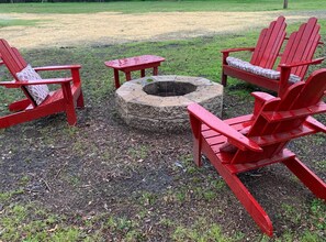 Property grounds - Newly Renovated Completely Furnished Two Bedroom Cottage (Augusta)