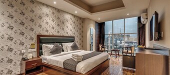 Hotel Golden Leaf Kashmir