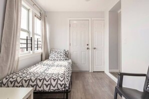 3 chambres, lit parapluie, accĂšs Internet, draps fournis