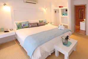 Laptop workspace, rollaway beds, free WiFi, bed sheets