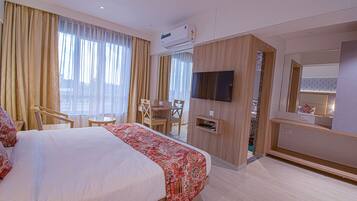 1 bedroom, premium bedding, in-room safe, soundproofing