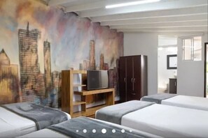 7 bedrooms, free WiFi