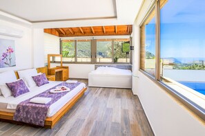 2 quartos, ferros/tábuas de passar roupa, Wi-Fi, roupa de cama