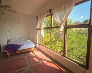 1 chambre, coffres-forts dans les chambres, Wi-Fi, draps fournis