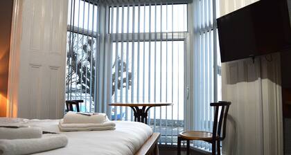 The Carlton Hotel Mumbles