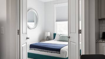 2 bedrooms, iron/ironing board, travel crib, free WiFi