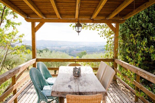 House | Outdoor dining - Home set in Olive Grove With Stunning Views (Mondavio)