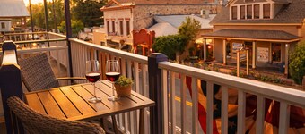 Private Balcony Overlooking Washington St in Downtown Sonora - Free Parking